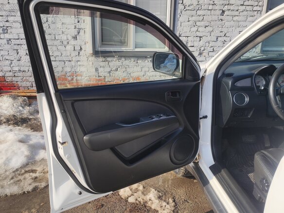 2003 Mitsubishi Outlander I, белый, 690000 рублей - вид 18