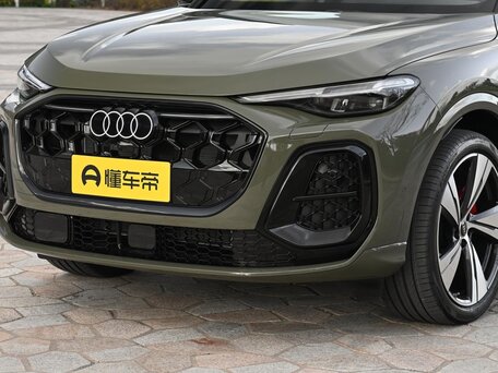 2026 Audi Q5 L III (GU), серый, 5890000 рублей, вид 2