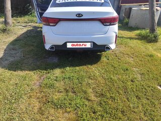 2020 Kia Rio IV Рестайлинг, белый, 1450000 рублей, вид 3