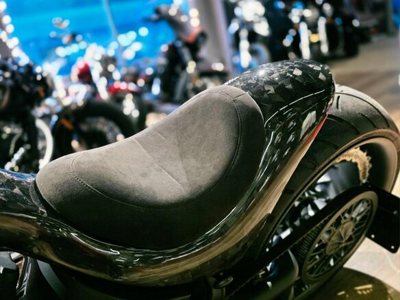 2012 Harley-Davidson Fat Boy, чёрный, 3700000 рублей - вид 22