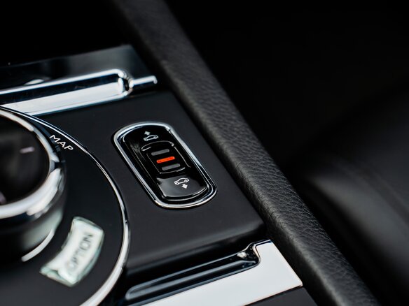 2015 Rolls-Royce Ghost I Рестайлинг (Series II), чёрный, 14500000 рублей - вид 18