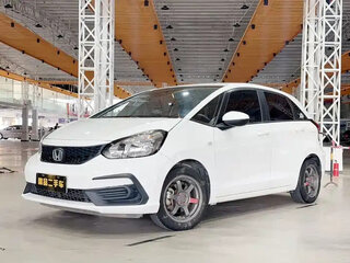 2021 Honda Fit Crosstar IV, белый, 885000 рублей, вид 1