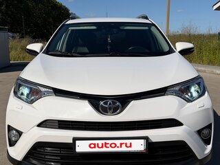 2018 Toyota RAV4 IV (XA40) Рестайлинг, белый, 2300000 рублей, вид 3
