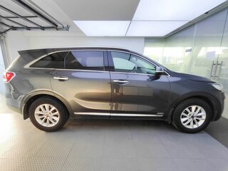 2017 Kia Sorento III Prime, серый, 2180000 рублей, вид 4