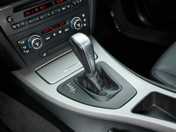 2007 BMW 3 серии 320i V (E90/E91/E92/E93), чёрный, 958000 рублей - вид 16