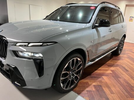 2024 BMW X7 40d I (G07) Рестайлинг, серый, 15990000 рублей, вид 3