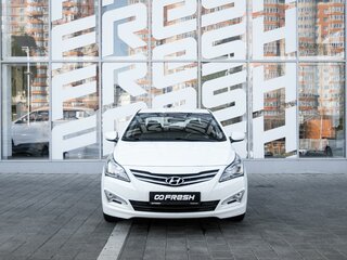 2015 Hyundai Solaris I Рестайлинг, белый, 1220000 рублей, вид 3