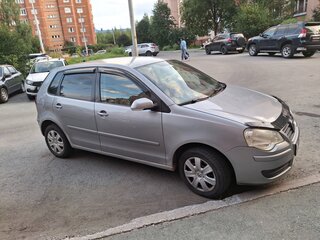 2005 Volkswagen Polo IV Рестайлинг, серебристый, 550000 рублей, вид 3