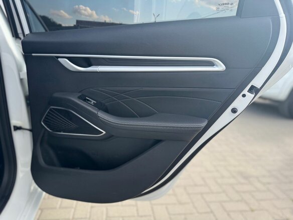 2024 Geely Emgrand II, белый - вид 15