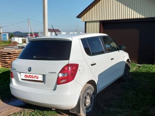 2013 Skoda Fabia II Рестайлинг, белый, 469000 рублей, вид 3