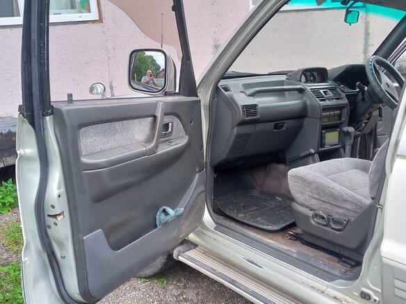 1994 Mitsubishi Pajero II, серый, 850000 рублей - вид 12