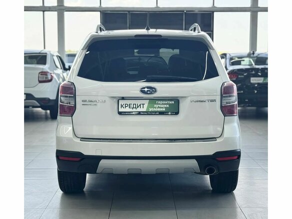 2013 Subaru Forester IV, белый, 1599000 рублей - вид 4