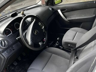 2011 Chevrolet Aveo I Рестайлинг, белый, 320000 рублей, вид 5