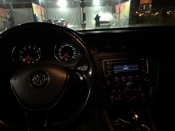 2015 Volkswagen Jetta VI Рестайлинг, синий, 915000 рублей - вид 5
