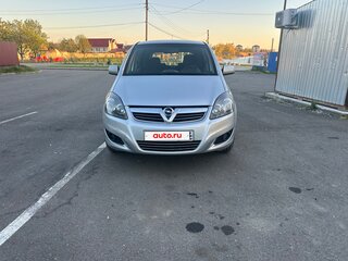 2011 Opel Zafira B Рестайлинг, серебристый, 830000 рублей, вид 2