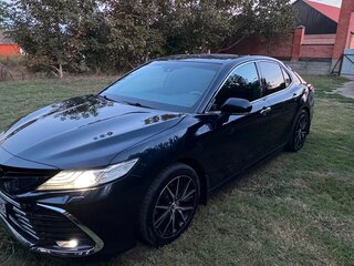 2018 Toyota Camry VIII (XV70), синий, 2060000 рублей, вид 3