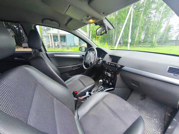 2008 Opel Astra H Рестайлинг, бежевый, 400000 рублей - вид 10
