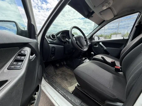 2018 Lada (ВАЗ) Kalina II, белый, 440000 рублей, вид 5