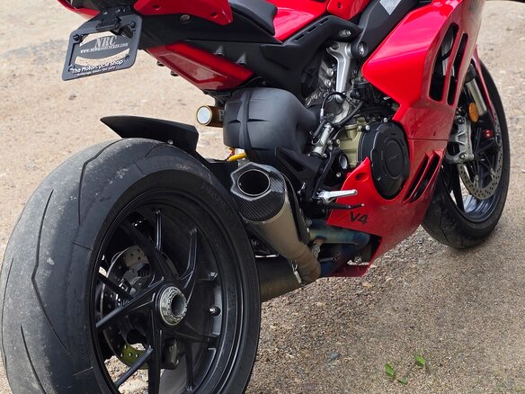 2023 Ducati Panigale V4, красный, 2280000 рублей - вид 13