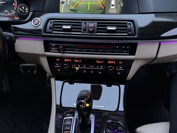 2010 BMW 5 серии 525d VI (F10/F11/F07), чёрный, 1800000 рублей - вид 18