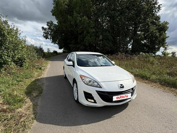 2011 Mazda 3 II (BL), белый, 950000 рублей - вид 2