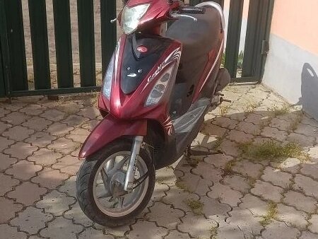 2016 Kymco Xciting, красный, 45000 рублей, вид 1