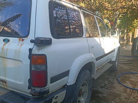 1996 Toyota Land Cruiser 80 Series, белый, вид 2