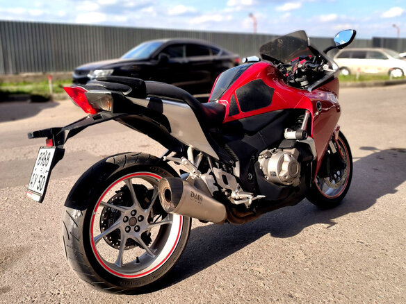 2010 Honda VFR 1200, красный, 525000 рублей - вид 6