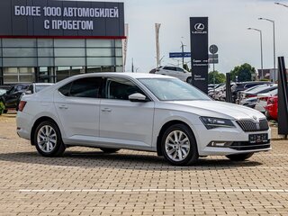 2018 Skoda Superb III, белый, 1615000 рублей, вид 3