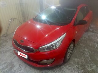 2015 Kia Ceed II, красный, 679999 рублей, вид 1