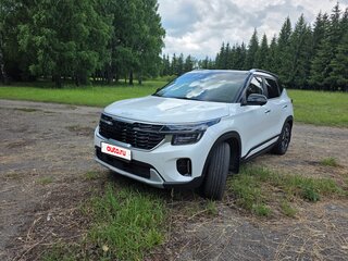 2024 Kia Seltos I Рестайлинг, белый, 2500000 рублей, вид 4