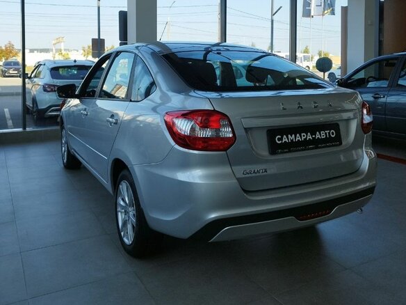 2026 Lada (ВАЗ) Granta I Рестайлинг, серебристый, 1268000 рублей - вид 3
