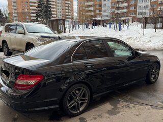 2011 Mercedes-Benz C-Класс 180 BlueEFFICIENCY III (W204), чёрный, 1100000 рублей, вид 3