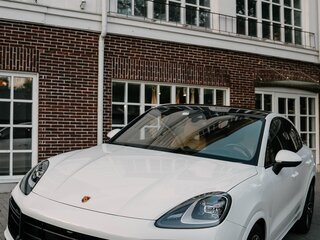 2020 Porsche Cayenne Coupé III, белый, 7850000 рублей, вид 1