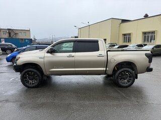 2007 Toyota Tundra CrewMax II, золотистый, 2999999 рублей, вид 4