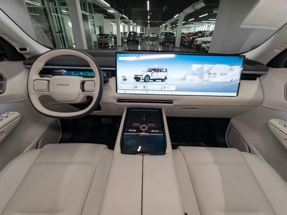 2026 Lynk & Co 900, чёрный, 7700000 рублей - вид 7