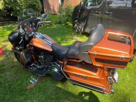 2008 Harley-Davidson Electra Glide, оранжевый, 1100000 рублей, вид 4