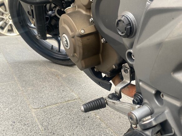 2018 Bajaj Dominar 400, чёрный, 300000 рублей - вид 15