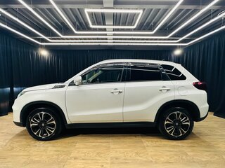 2020 Suzuki Escudo IV Рестайлинг, белый, 2079000 рублей, вид 3