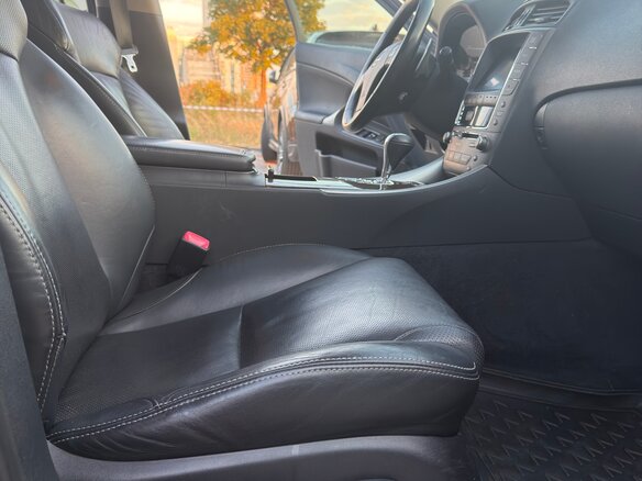 2009 Lexus IS 350 II Рестайлинг, чёрный, 2050000 рублей - вид 6