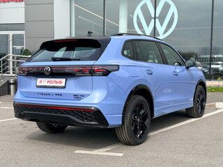 2026 Volkswagen Tiguan L Pro III (China Market), синий, 5110000 рублей, вид 4