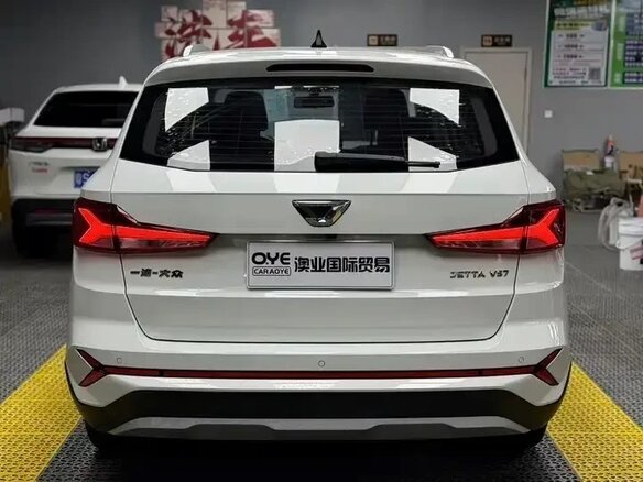 2023 Jetta VS7 I Рестайлинг 1, белый, 1690213 рублей - вид 11