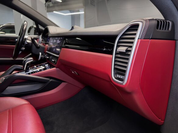 2021 Porsche Cayenne Coupé III, чёрный, 8500000 рублей - вид 17