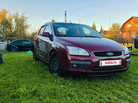 2007 Ford Focus II, красный, 375000 рублей - вид 2