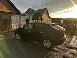 2011 Ford Focus II Рестайлинг, чёрный, 750000 рублей, вид 5