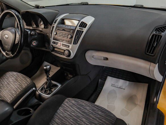2009 Kia Ceed I, жёлтый, 529000 рублей - вид 15