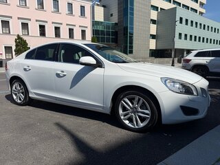2012 Volvo S60 II, белый, 1790000 рублей, вид 3