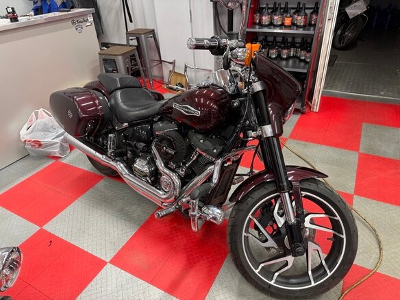 2019 Harley-Davidson Sport Glide, красный, 1350000 рублей - вид 4