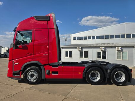 2026 Volvo FH, пурпурный, 22800000 рублей, вид 2