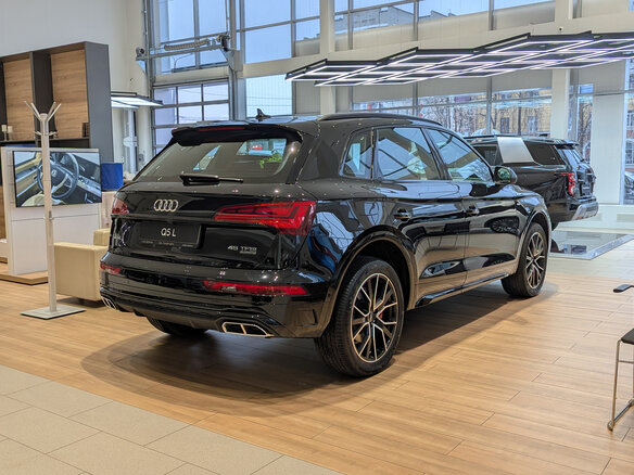 2025 Audi Q5 L 45 TFSI II (FY) Рестайлинг, чёрный - вид 4